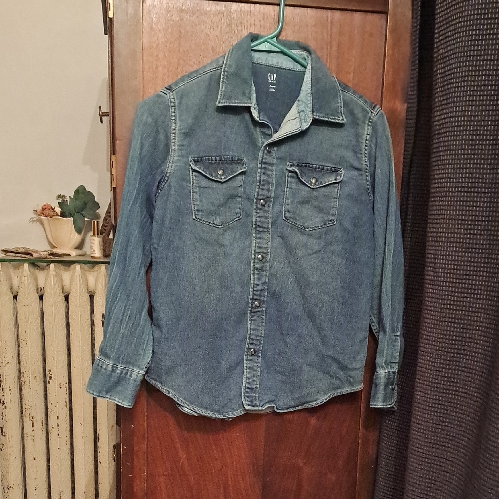 GAP Denim Boys Size L (9/10) Blue Denim Long Sleeve Shirt W Snap Closures